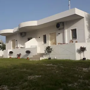 vila-juna-ksamil.albaniahotels.org/